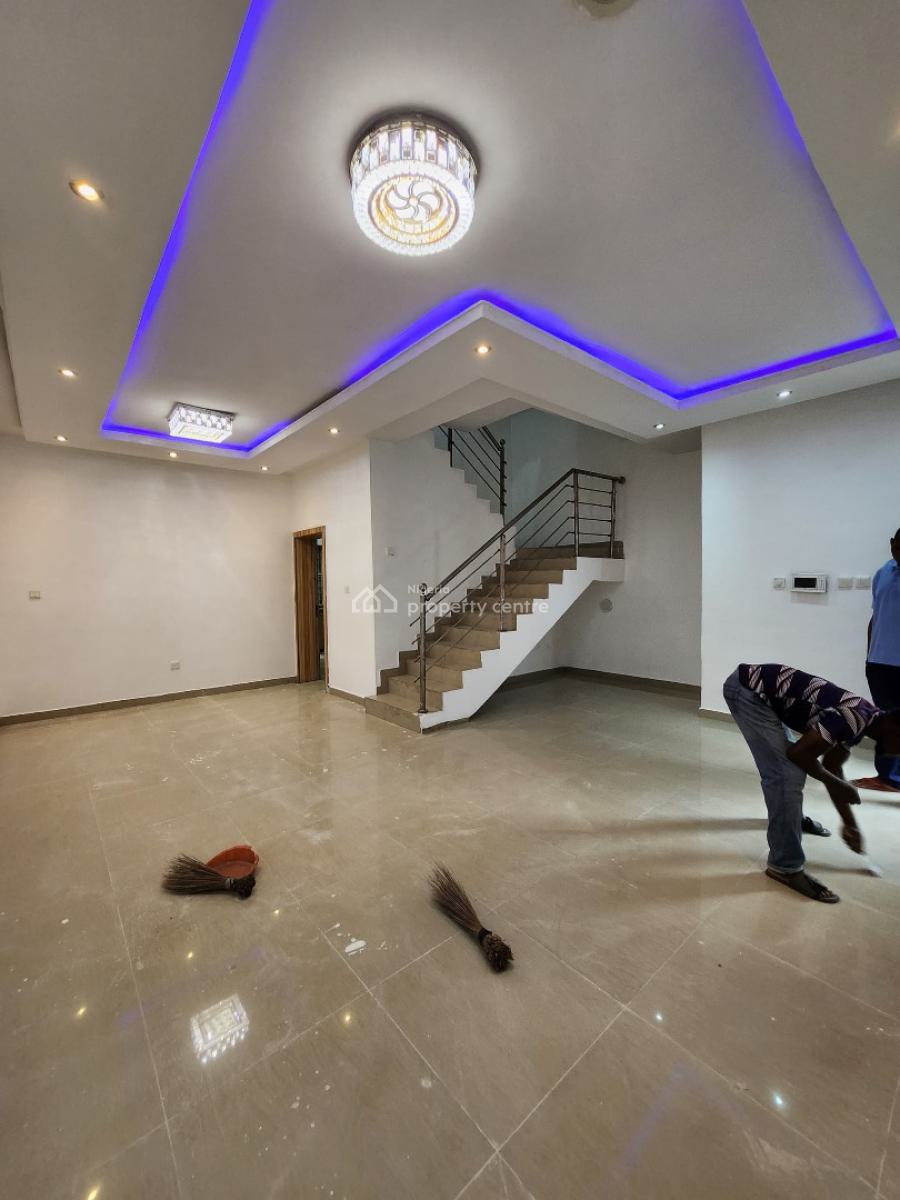 4 Bedroom Semi Detached Duplex, 2nd Toll Gate, Lekki Phase 2, Lekki, Lagos, Semi-detached Duplex for Rent