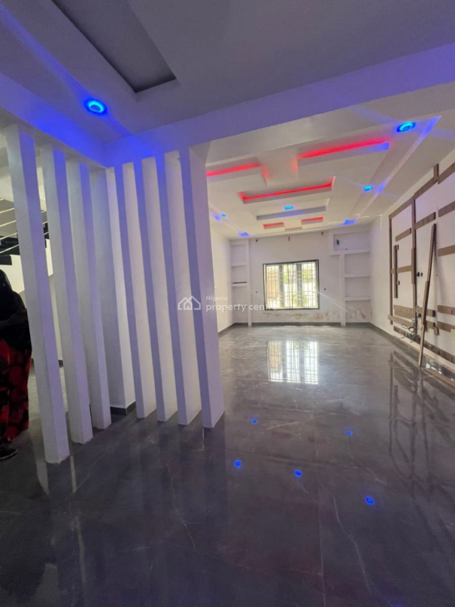 Well Standard  Built 4 Bedrooms Terraced Duplex, No Bq, Tarred Road, Katampe Extension, Katampe, Abuja, Terraced Duplex for Rent