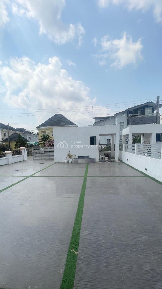 Gigantic 5 Bedrooms Semi Detached Duplex with Bq, Victory Park Estate, Osapa, Lekki, Lagos, Detached Duplex for Sale