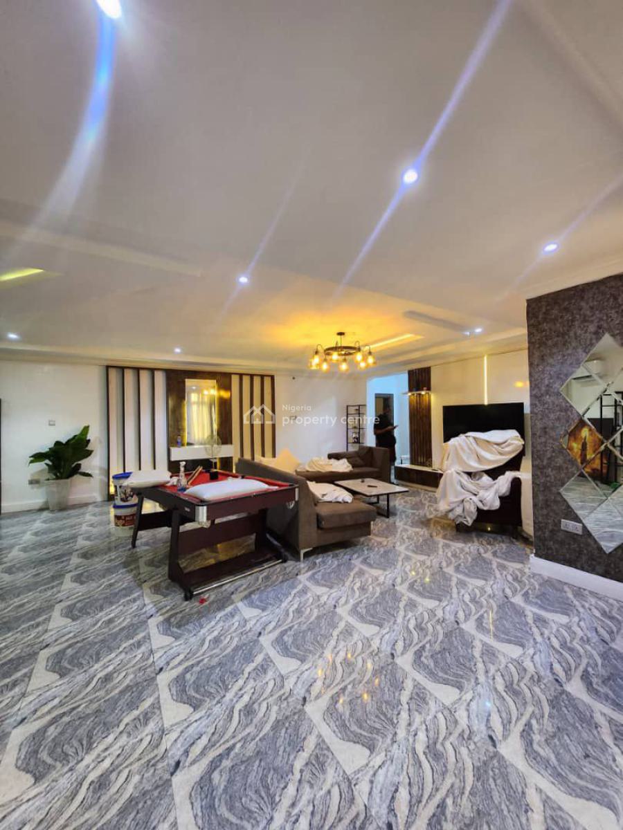 Serviced Three Bedrooms Flat, Lekki Phase 1, Lekki, Lagos, Flat / Apartment for Rent