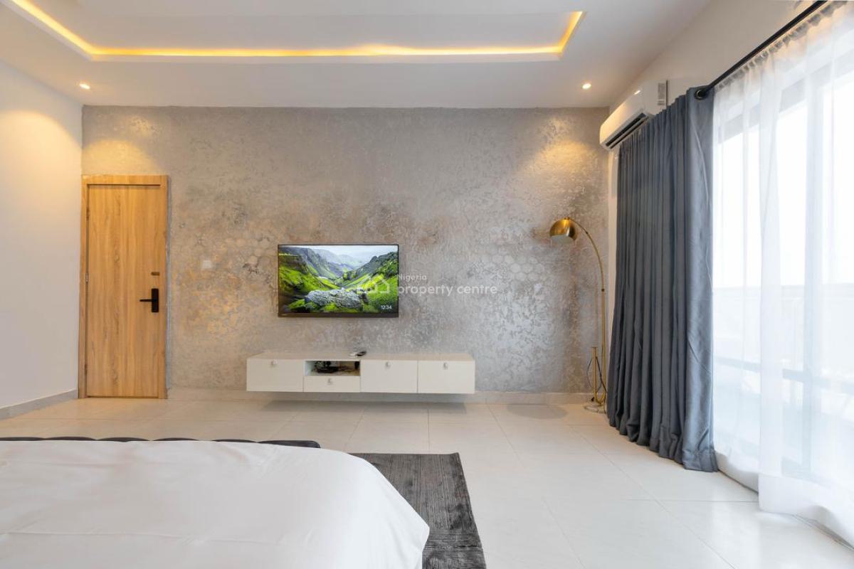Luxurious 3 Bedroom Apartment  with a Sea View, Lekki Phase 1, Lekki, Lagos, Flat / Apartment Short Let
