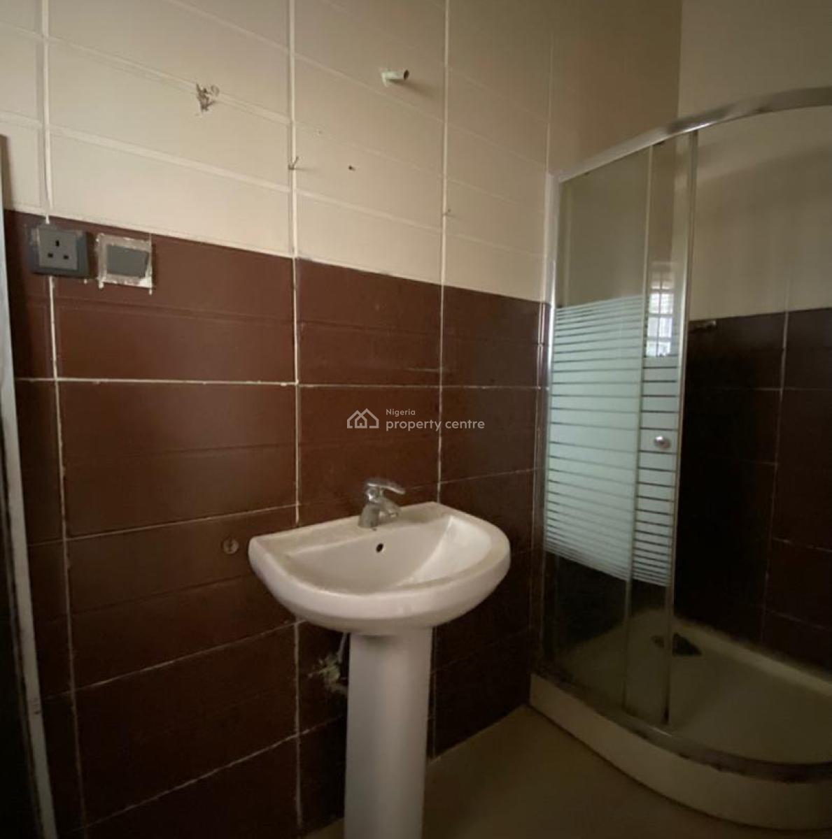 Spacious and Neat 4 Bedroom Semi-detached Duplex in a Secured Estate, Ologolo, Lekki, Lagos, Semi-detached Duplex for Rent