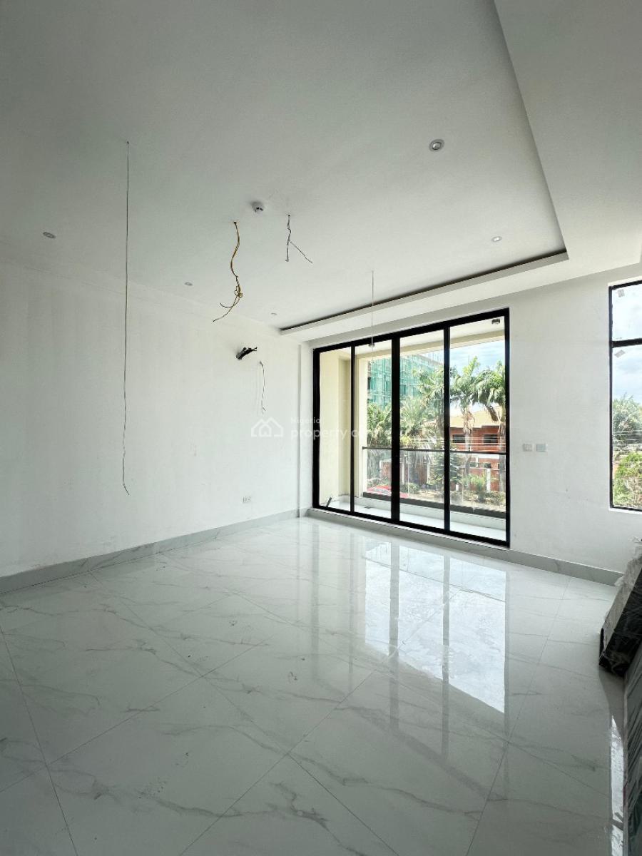 Exquisite 3 Bedroom Apartment with Swimming Pool and Gym, Lekki Phase 1, Lekki, Lagos, Block of Flats for Sale