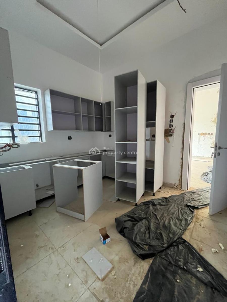 3 Bedrooms Apartment with Bq and Elevator, Ikeja Gra, Ikeja, Lagos, Flat / Apartment for Sale