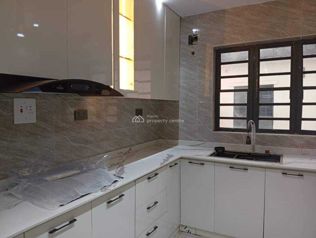 Elegantly Finished 5 Bedroom Semi Detached with 2 Room Guest Chalet, Off Ogombo Road, Chaplin Court Estate, Lekki Phase 2, Lekki, Lagos, Semi-detached Duplex for Sale