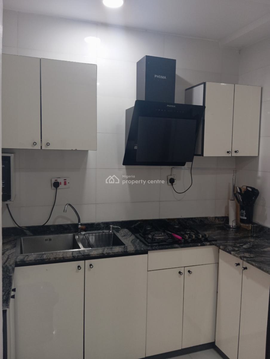 Fully Furnished/serviced 1 Bedroom Apartment, Opebi, Ikeja, Lagos, Mini Flat (room and Parlour) Short Let