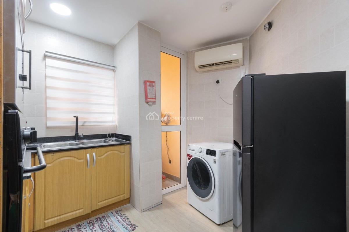 2 Bedroom Apartment with Top Notch Amenities, Lekki Phase 1, Lekki, Lagos, Flat / Apartment Short Let