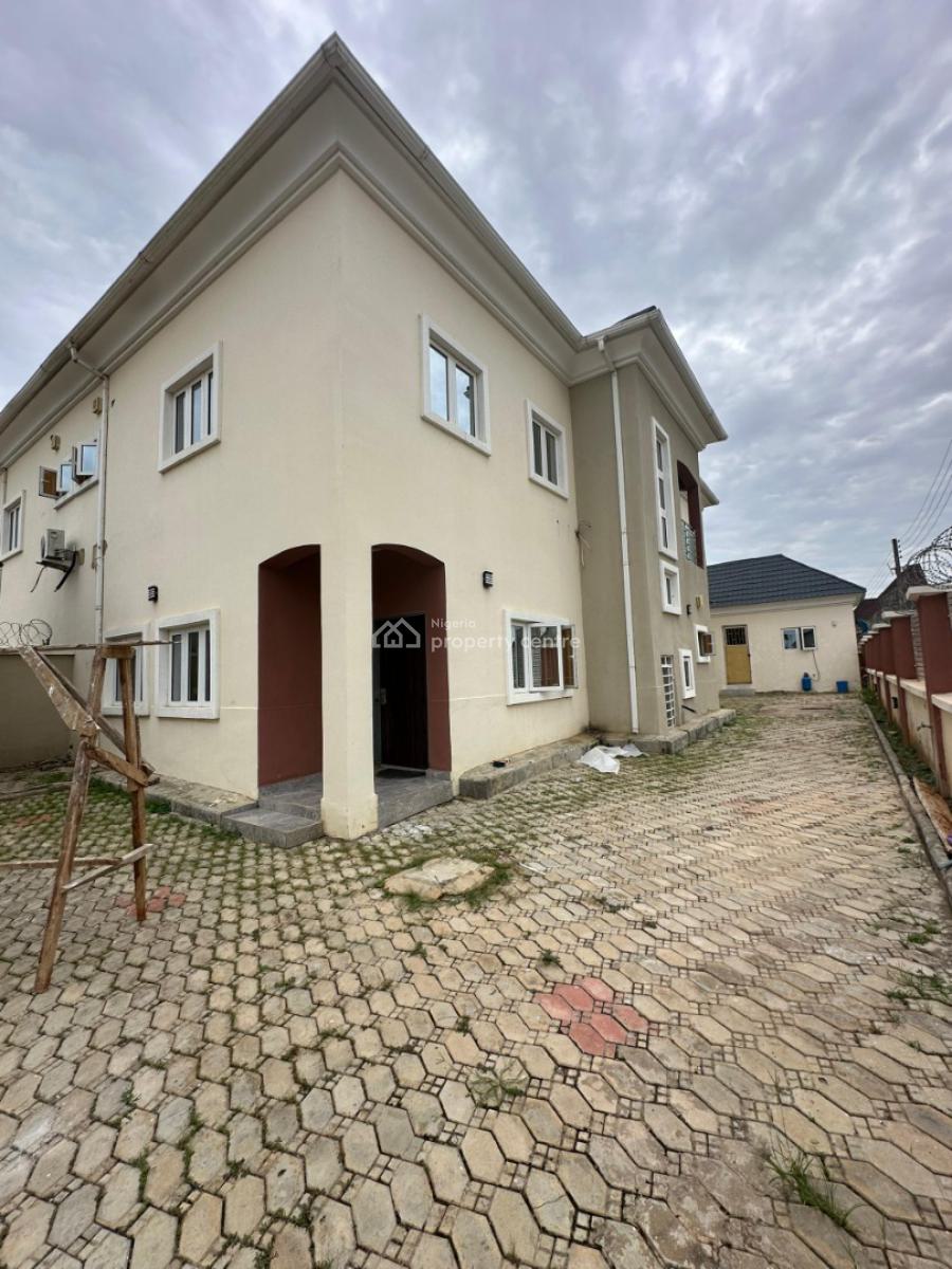 Well Finished 4 Bedroom Semi Detached Duplex with Bq, Gwarinpa Extension, Gwarinpa, Abuja, Semi-detached Duplex for Rent