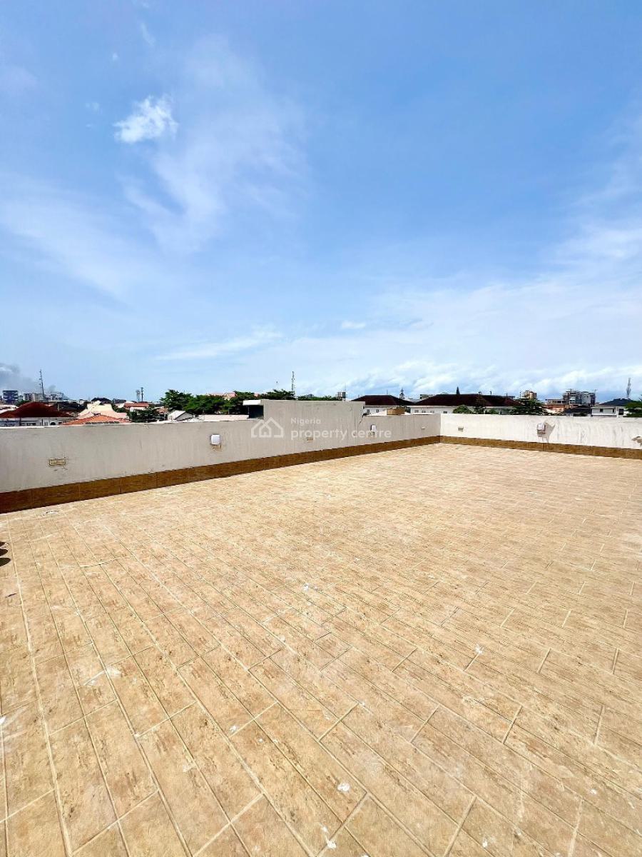 Lovely  2 Bedroom Apartment with Rooftop Lounge, Lekki Phase 1, Lekki, Lagos, Flat / Apartment for Sale