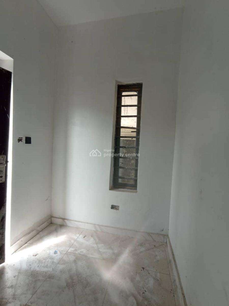 Spacious Boys Quarter, Orchid, Lekki, Lagos, Self Contain (single Rooms) for Rent