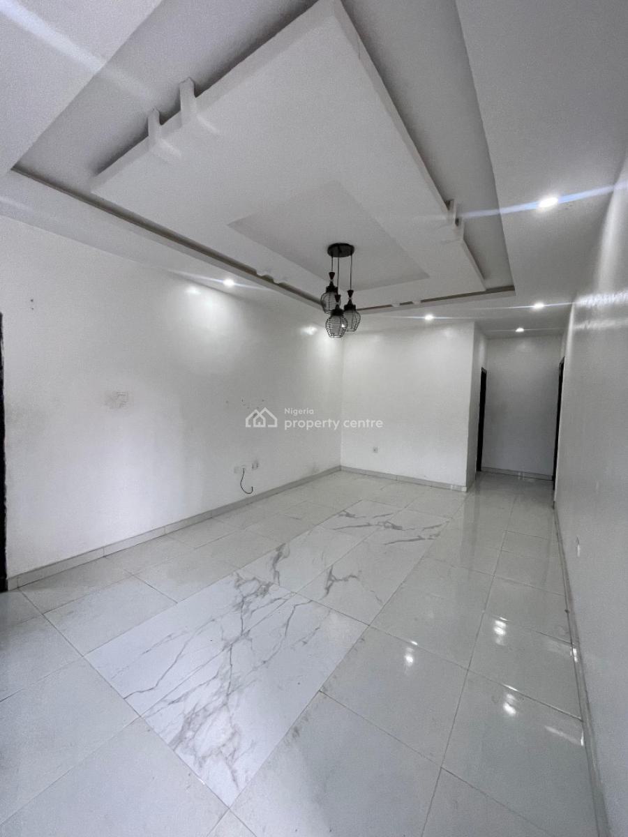 Clean and Spacious 2 Bedroom Flat, Osapa, Lekki, Lagos, Flat / Apartment for Rent