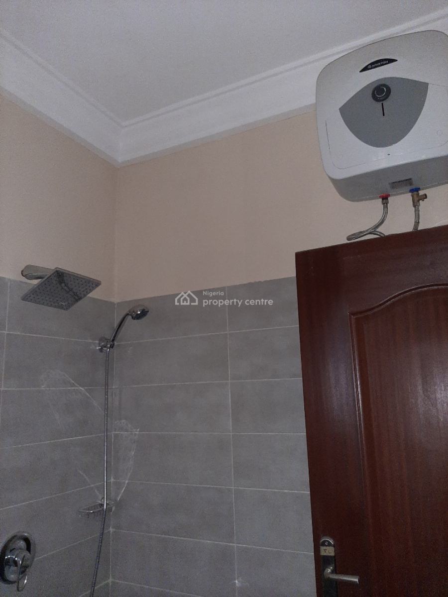 Serviced 3 Bedroom En-suite Compact Flat with Fitted Kitchen Cabinets,, Victoria Island (vi), Lagos, Flat / Apartment for Rent
