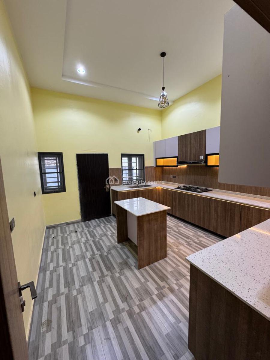 Luxury 4 Bedrooms Terraced Duplex, Guzape District, Abuja, Terraced Duplex for Rent