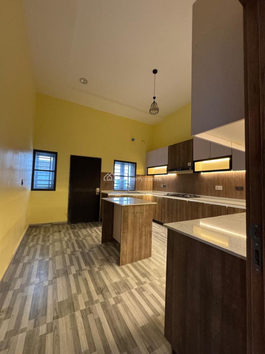 Luxury 4 Bedrooms Terraced Duplex, Guzape District, Abuja, Terraced Duplex for Rent