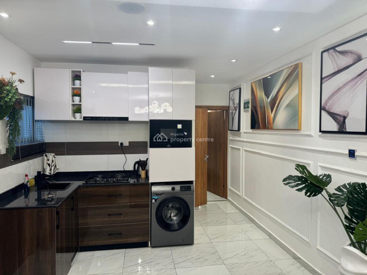 Location:  Mm International Airport Road Ajao Estate Luxury Apartment, Off M/m International Airport Road, Ajao-estate, Ikeja, Lagos, Mini Flat (room and Parlour) Short Let