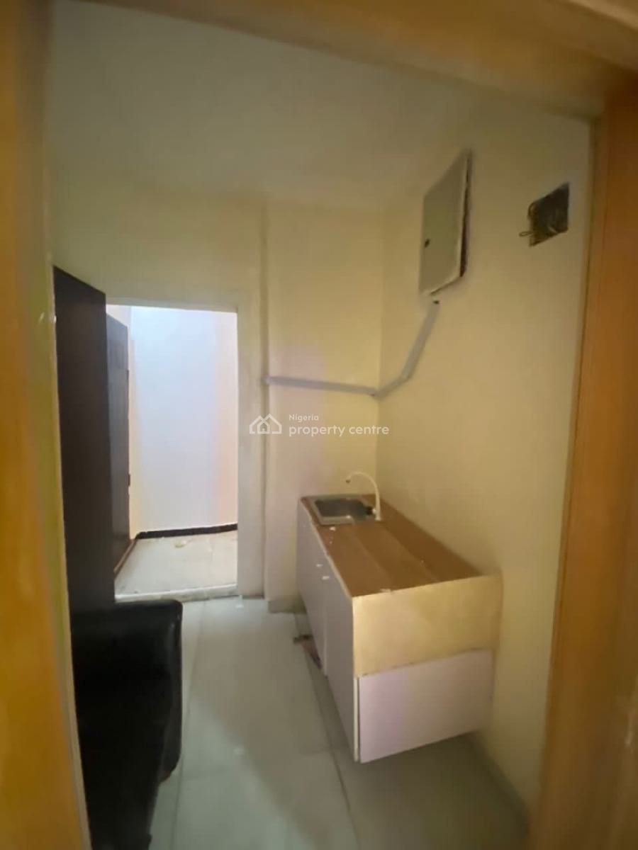 Fully Furnished and Spacious Studio Apartment, Chevron Drive, Lekki, Lagos, Self Contain (single Rooms) for Rent