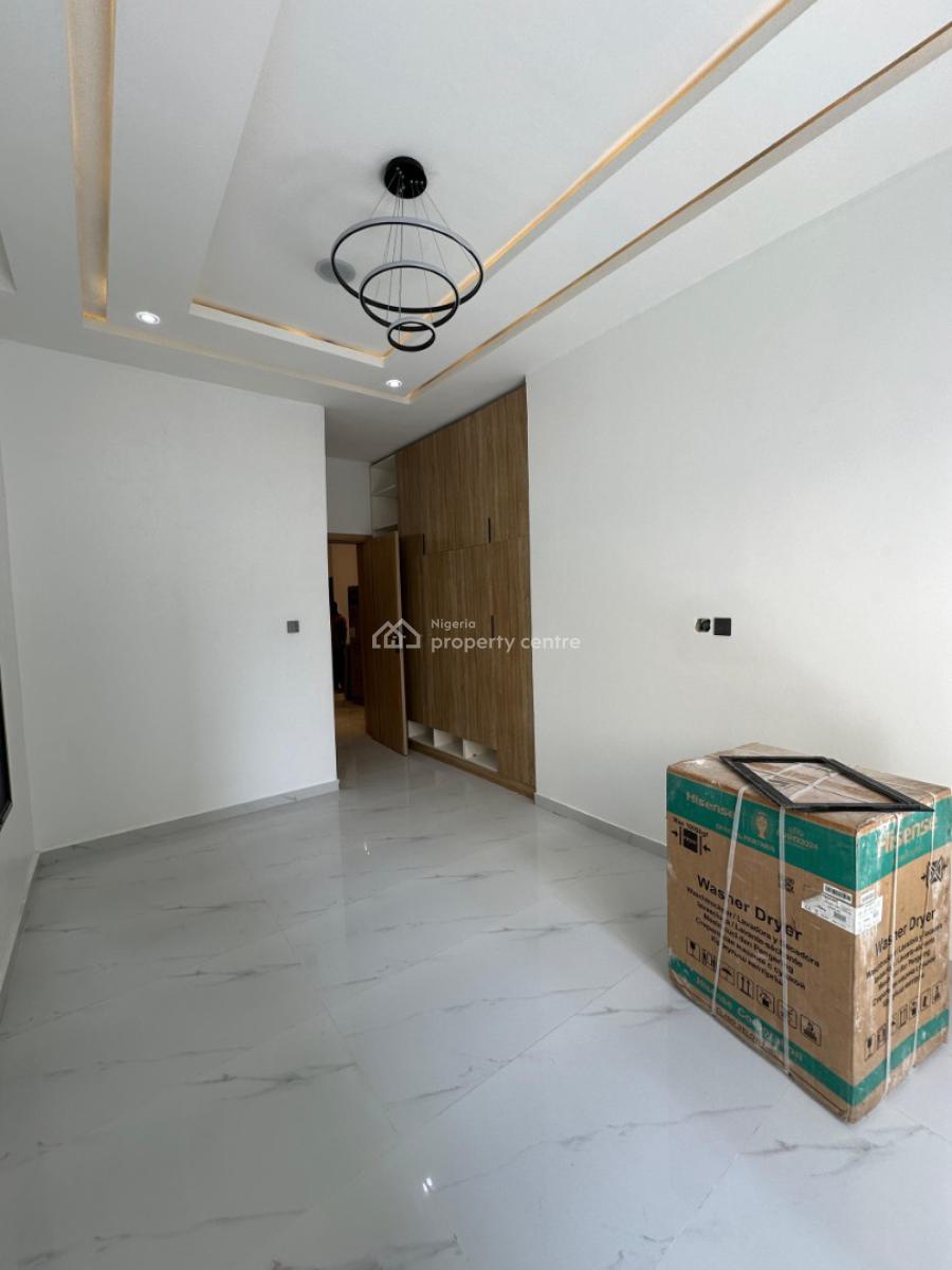 an Impeccablely Designed Fully Automated 2 Bedroom Flat, Ologolo, Lekki, Lagos, Flat / Apartment for Sale