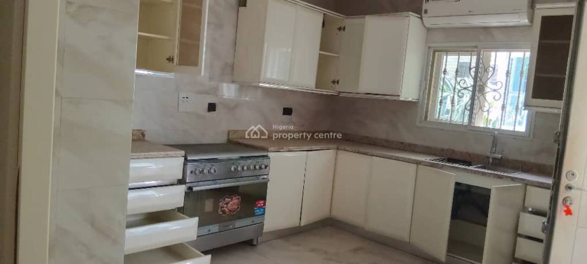 3-bedroom at Oroke Drive Ikoyi, Oroke Drive, Ikoyi, Lagos, Terraced Bungalow for Rent