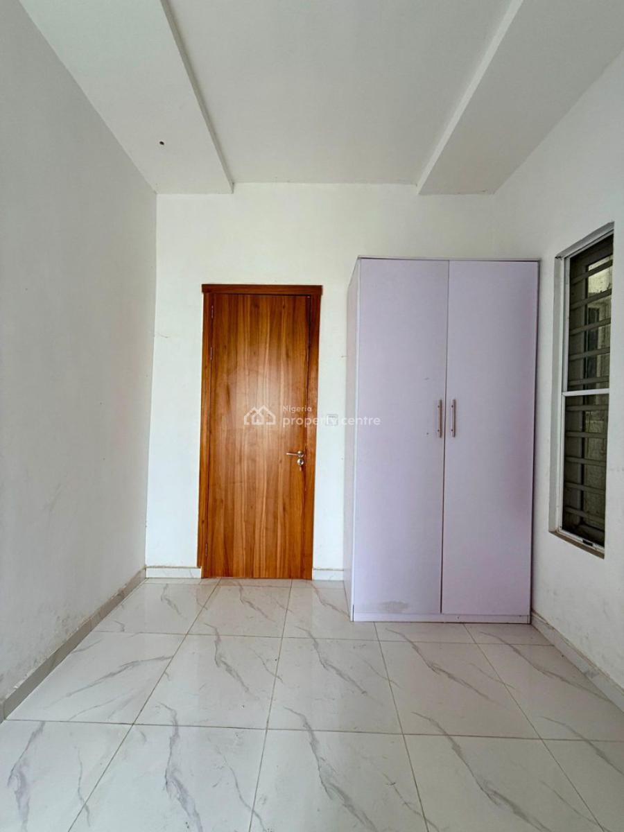 Luxury 4 Bedrooms Terrace Duplex, Ikota, Lekki, Lagos, Flat / Apartment for Sale