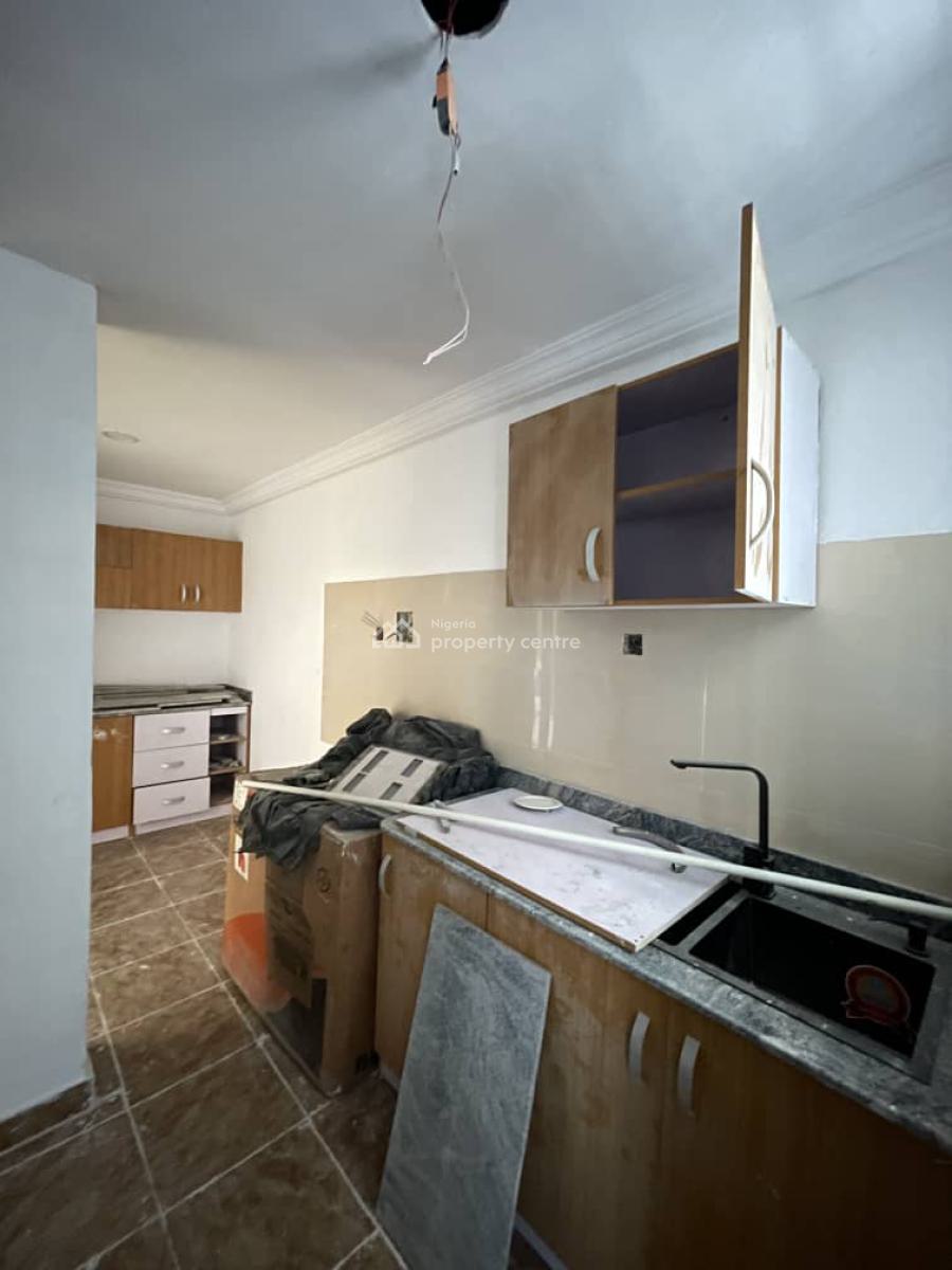 3 Bedroom Apartment, Yaba, Lagos, Flat / Apartment for Sale