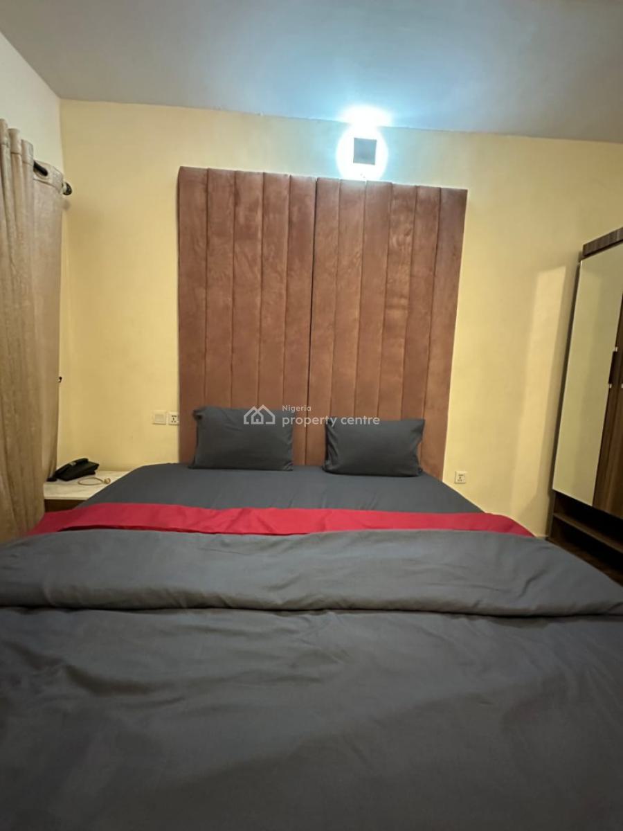Beautiful One Bedroom Apartment, Adeniran Ogunsanya, Surulere, Lagos, Flat / Apartment Short Let