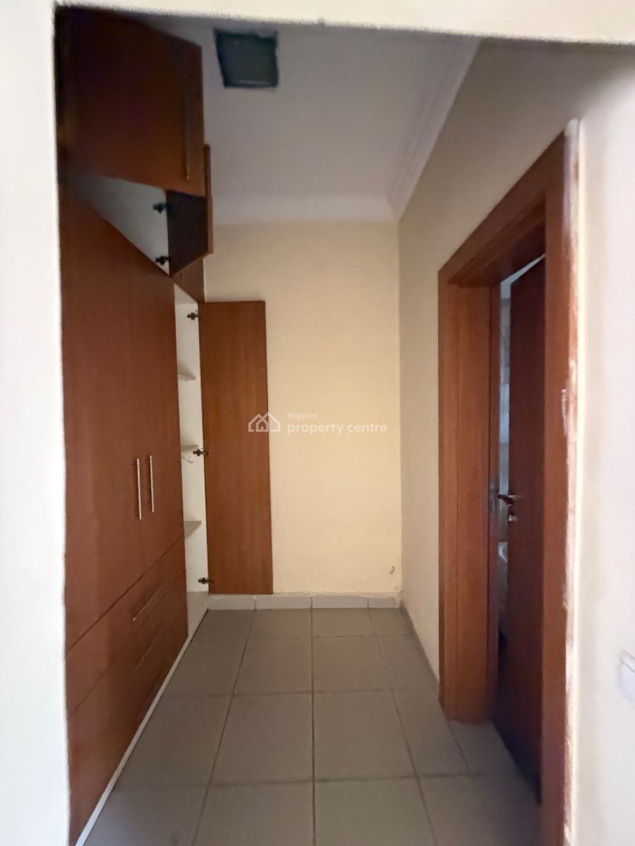 Standard 4 Bedroom Terrace with Bq Serene and Secure Estate, Main, Asokoro District, Abuja, Terraced Duplex for Rent