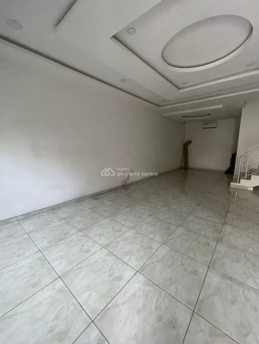 Serviced with 24/7 Power Supply 4 Bedroom En-suite Townhouse, Ikate Elegushi, Lekki, Lagos, Terraced Duplex for Rent