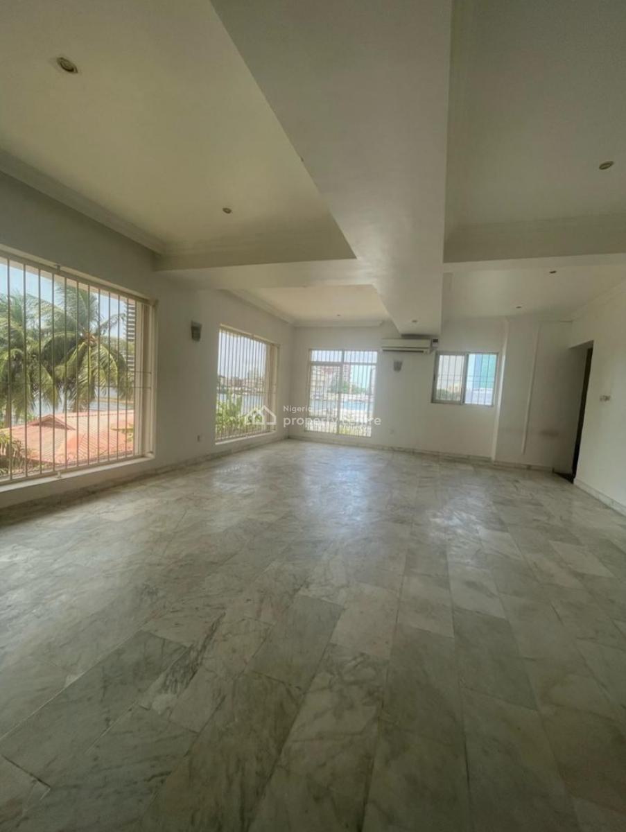 Waterfront and Serviced with 24/7 Power Supply 3 Bedroom En-suite Flat, Ikoyi, Lagos, Flat / Apartment for Rent