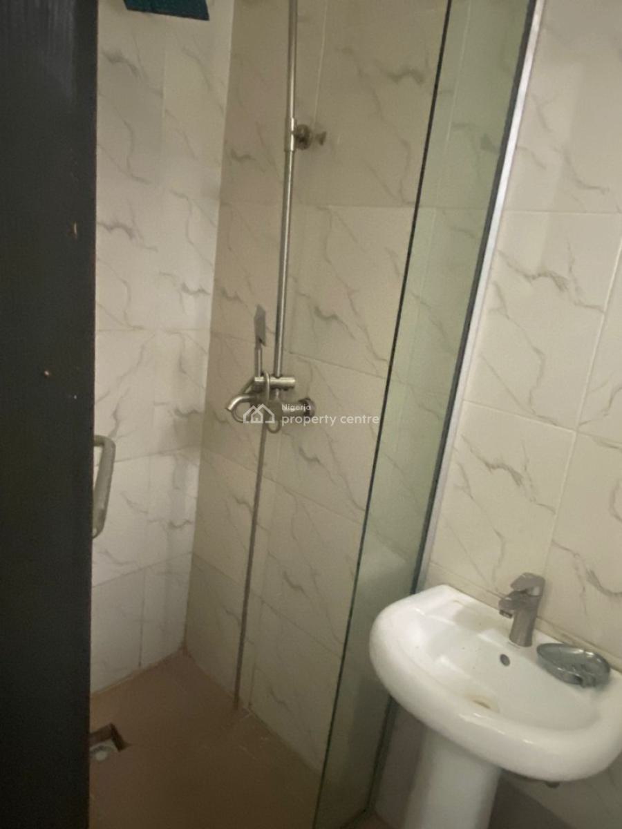 4 Bedroom Terrace Duplex in a Call in Estate with Swimming Pool, General Paint, Alasia, Ajah, Lagos, Flat / Apartment for Rent