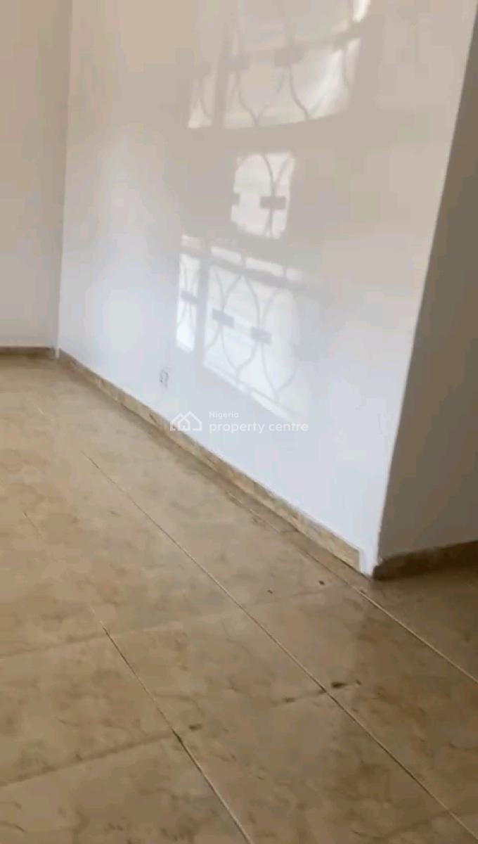 Decent and Well Maintained Spacious 2-bedroom Ground Flat with 2 Toilet, Anthony, Maryland, Lagos, Flat / Apartment for Rent