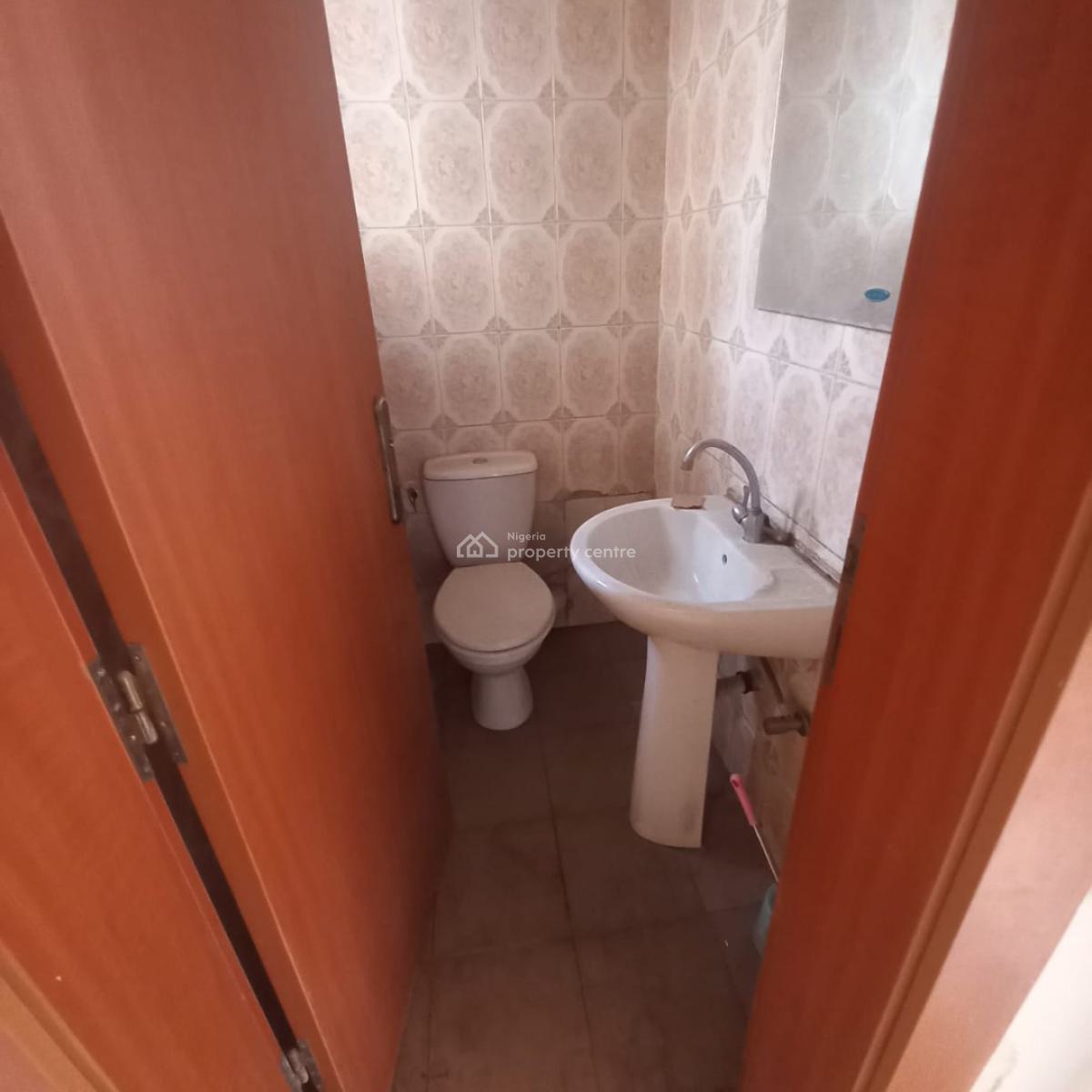 8 Units of 3 Bedroom Flats in a Commercial Area for Commercial Use, Utako, Abuja, Flat / Apartment for Rent