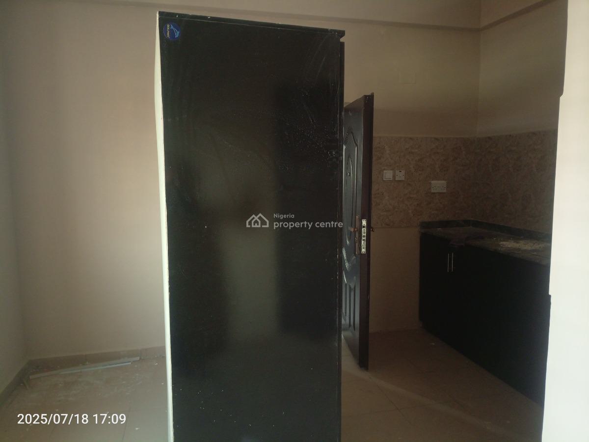 1bedroom Self Contain with Ac and Double Bed, 13 Obayan Street, Off Emily Akinola Street, Akoka, Yaba, Lagos, Self Contain (single Rooms) for Rent