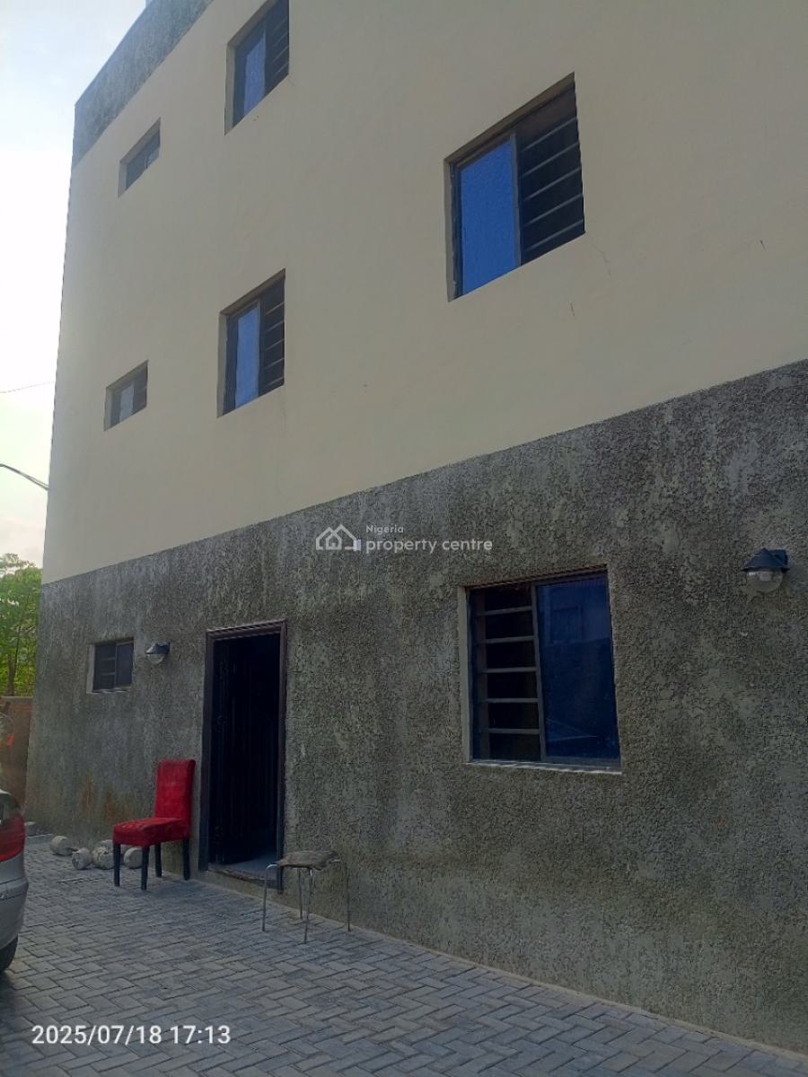 1bedroom Self Contain with Ac and Double Bed, 13 Obayan Street, Off Emily Akinola Street, Akoka, Yaba, Lagos, Self Contain (single Rooms) for Rent