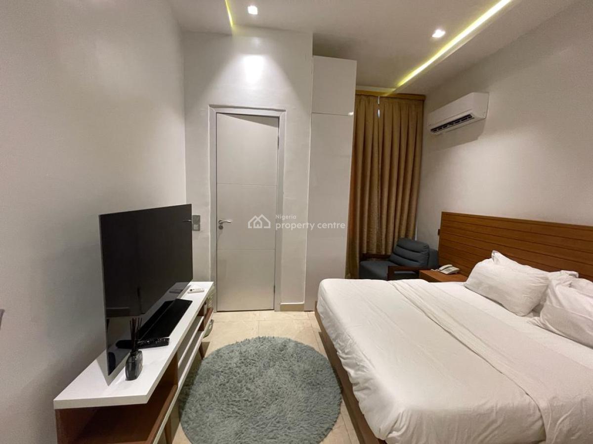 Elegant 3 Bedroom Apartment in a Beautiful Neighborhood, 2nd Avenue, Banana Island, Ikoyi, Lagos, Flat / Apartment Short Let