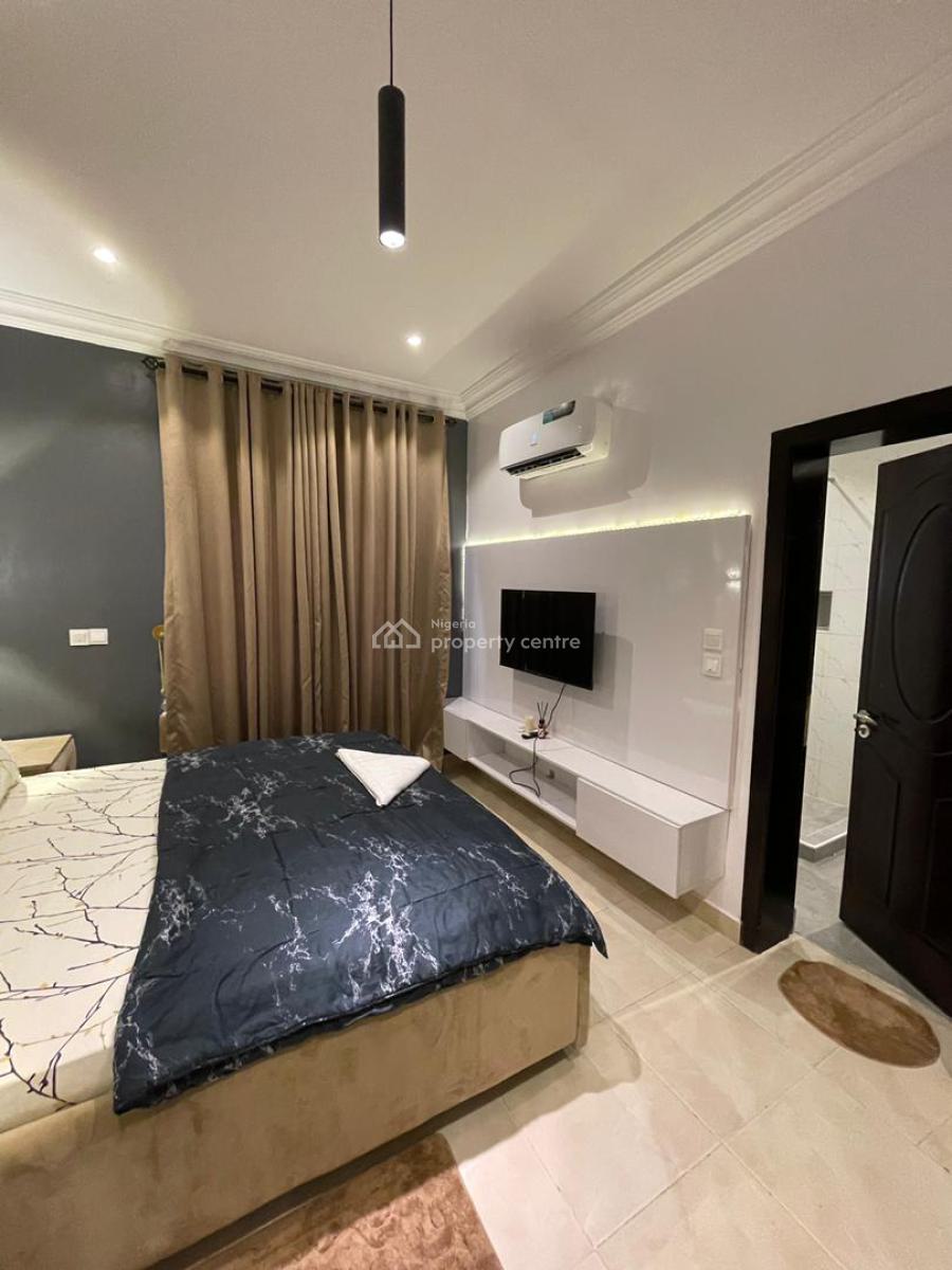 Luxury 1 Bedroom Apartment in a Serene Neighborhood, Off Admiralty Way, Lekki Phase 1, Lekki, Lagos, Flat / Apartment Short Let