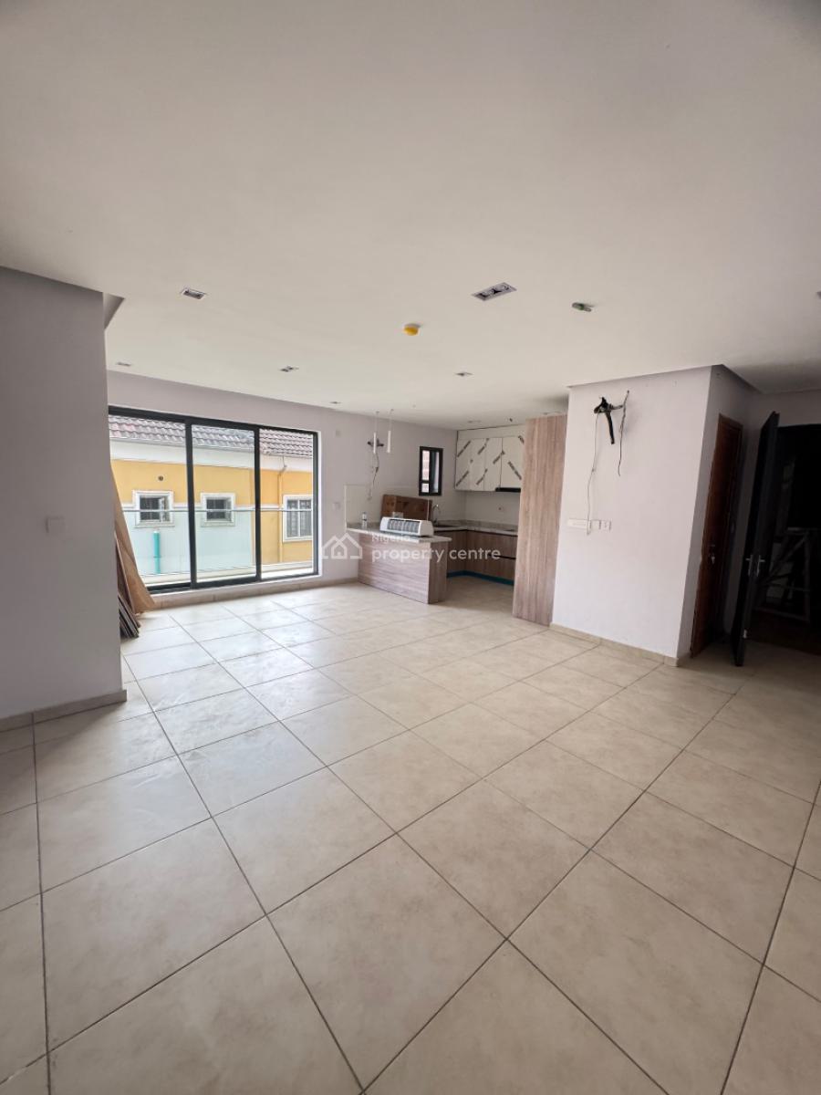 Spacious 2 Bedroom Flat with Pool and Gym, Ologolo, Lekki, Lagos, Flat / Apartment for Rent