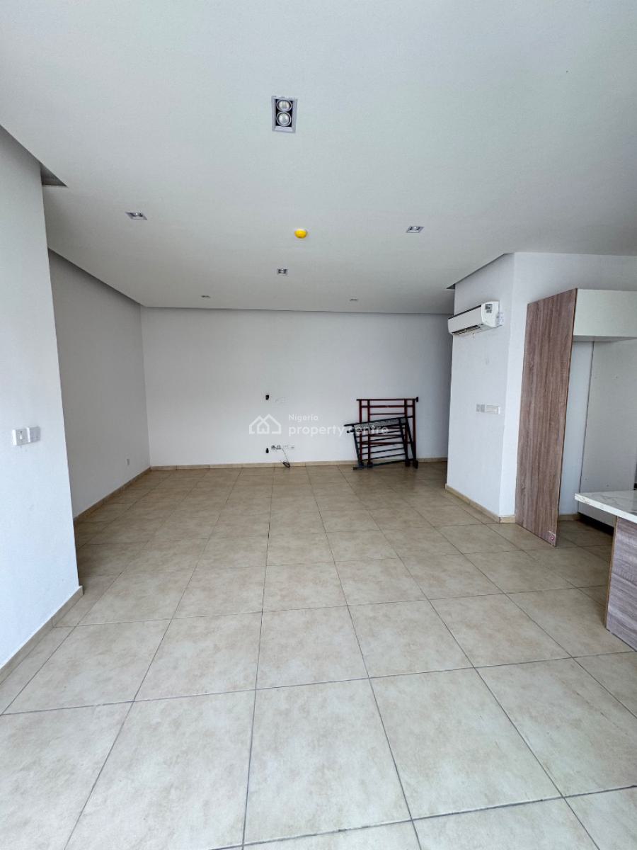 Spacious 2 Bedroom Flat with Ac, Pool and Gym, Ologolo, Lekki, Lagos, Flat / Apartment for Rent