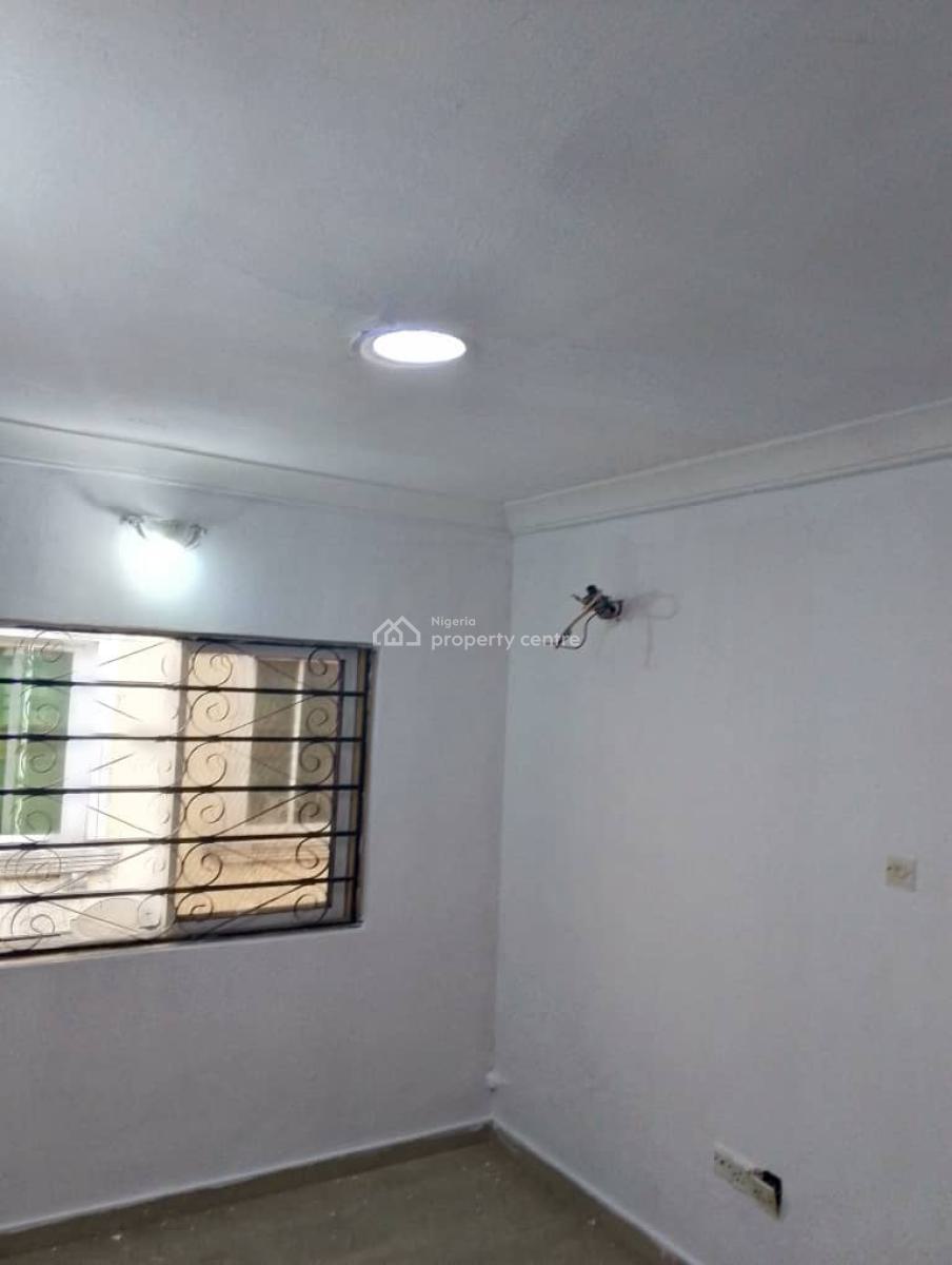 a Well Maintained 3 Bedroom Terrace Duplex with Bq, Osapa, Lekki, Lagos, Terraced Duplex for Sale