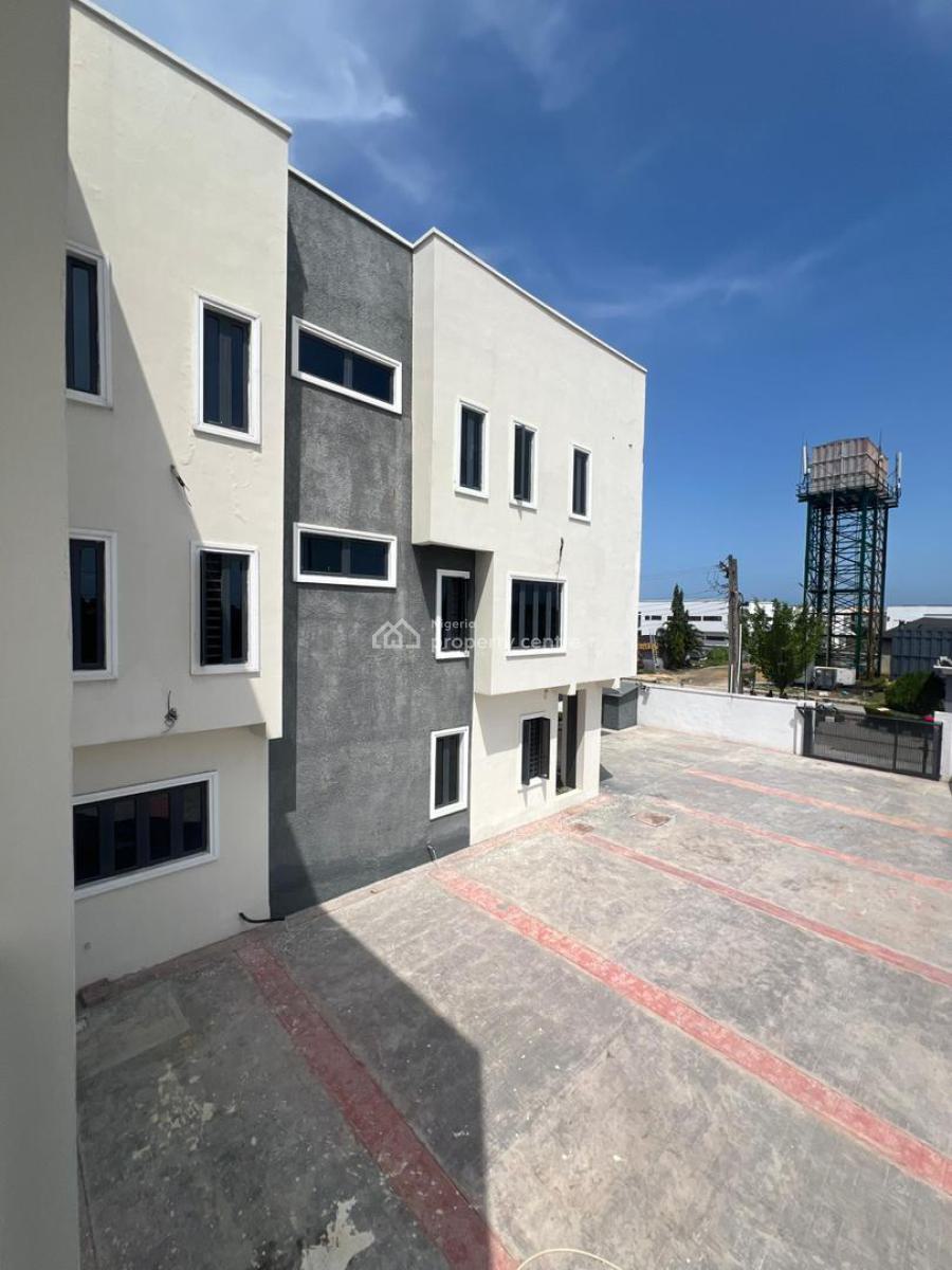 Luxury 4 Bdrm Duplex in a Good Area, Ajah, Lagos, Detached Duplex for Sale