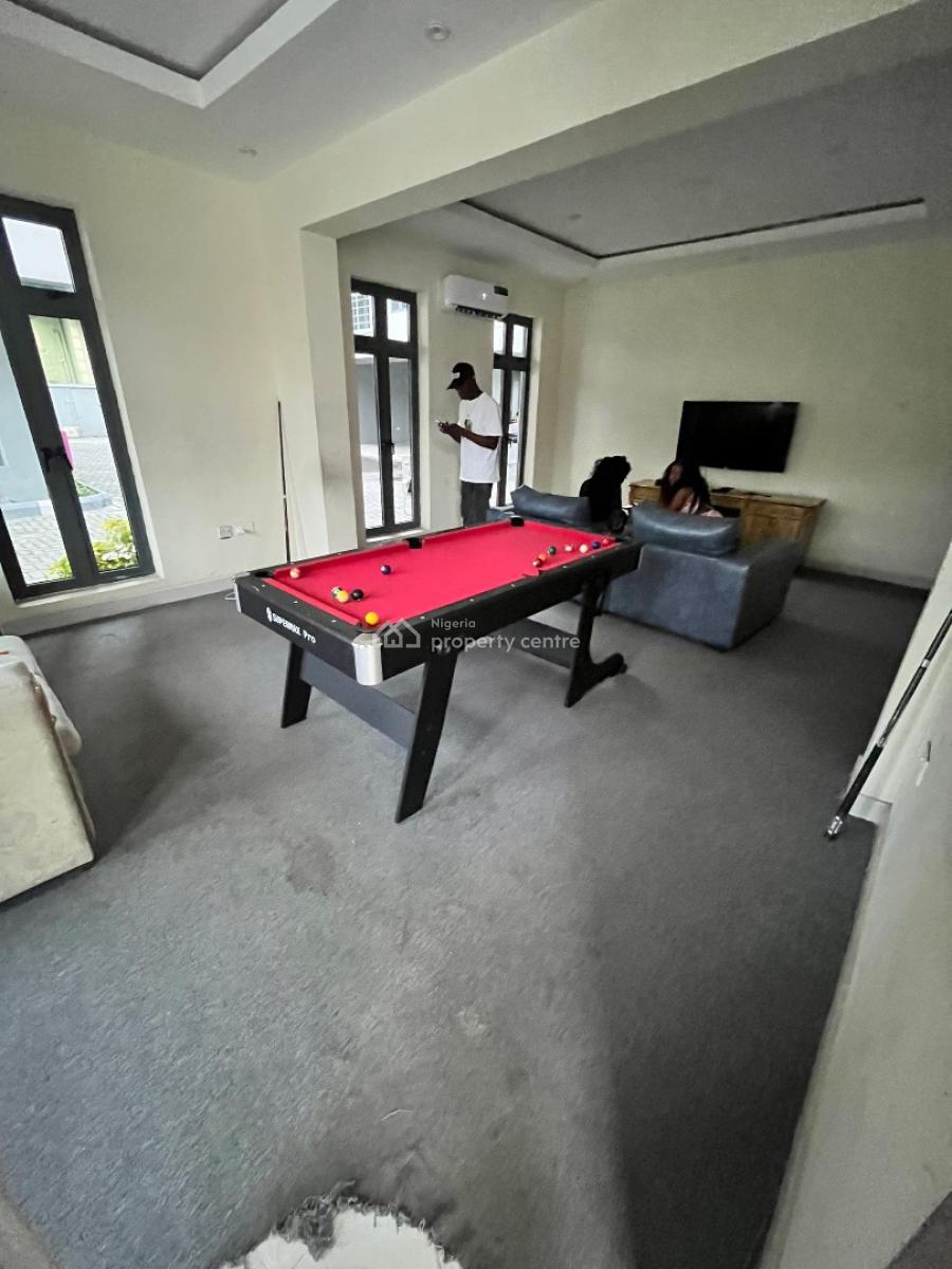 Luxury 2 Bedroom Apartment, Lekki Expressway, Lekki, Lagos, Flat / Apartment for Rent