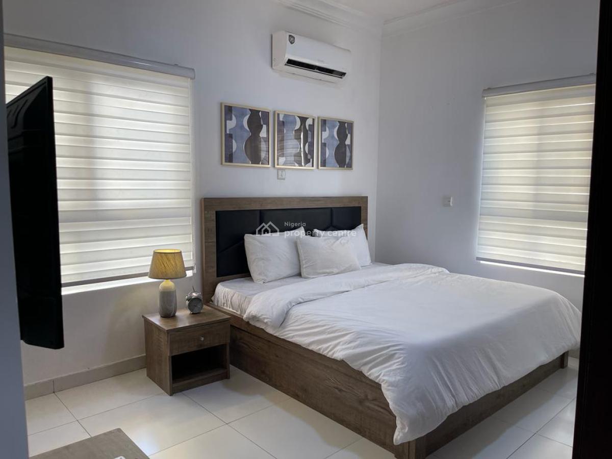 Luxury 2 Bedrooms Apartment in a Serene Neighborhood, Olubunmi Owa Street, Lekki Phase 1, Lekki, Lagos, Flat / Apartment Short Let
