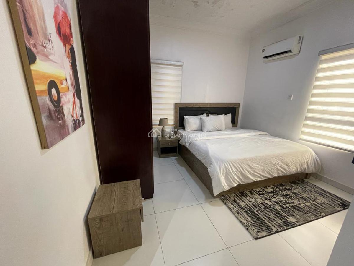Luxury 2 Bedrooms Apartment in a Serene Neighborhood, Olubunmi Owa Street, Lekki Phase 1, Lekki, Lagos, Flat / Apartment Short Let