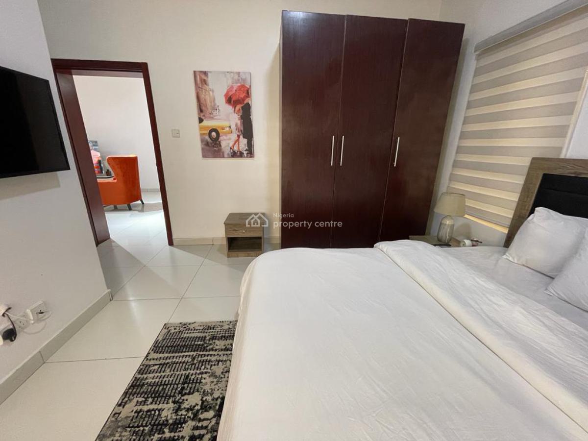 Luxury 2 Bedrooms Apartment in a Serene Neighborhood, Olubunmi Owa Street, Lekki Phase 1, Lekki, Lagos, Flat / Apartment Short Let