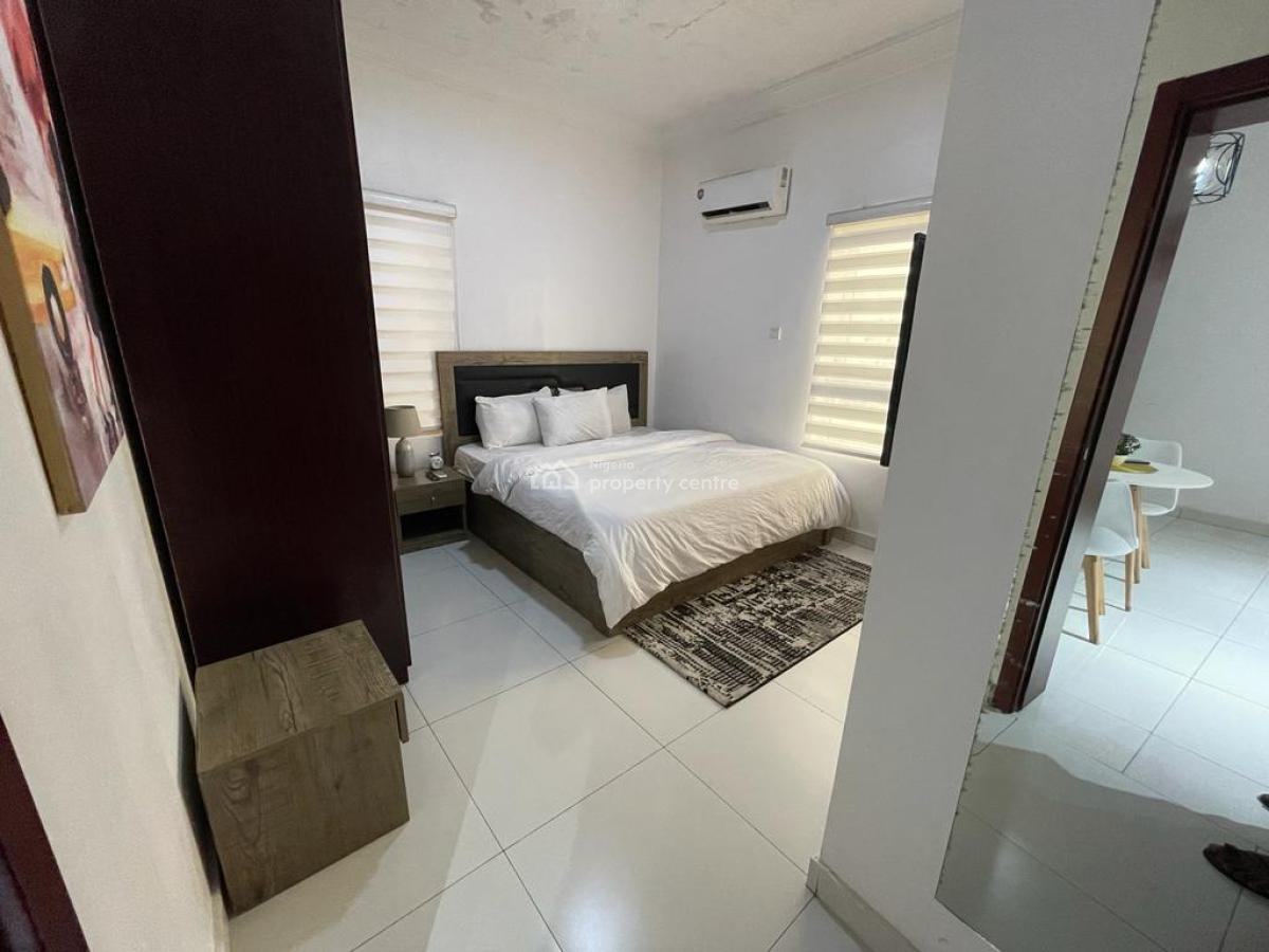 Luxury 2 Bedrooms Apartment in a Serene Neighborhood, Olubunmi Owa Street, Lekki Phase 1, Lekki, Lagos, Flat / Apartment Short Let