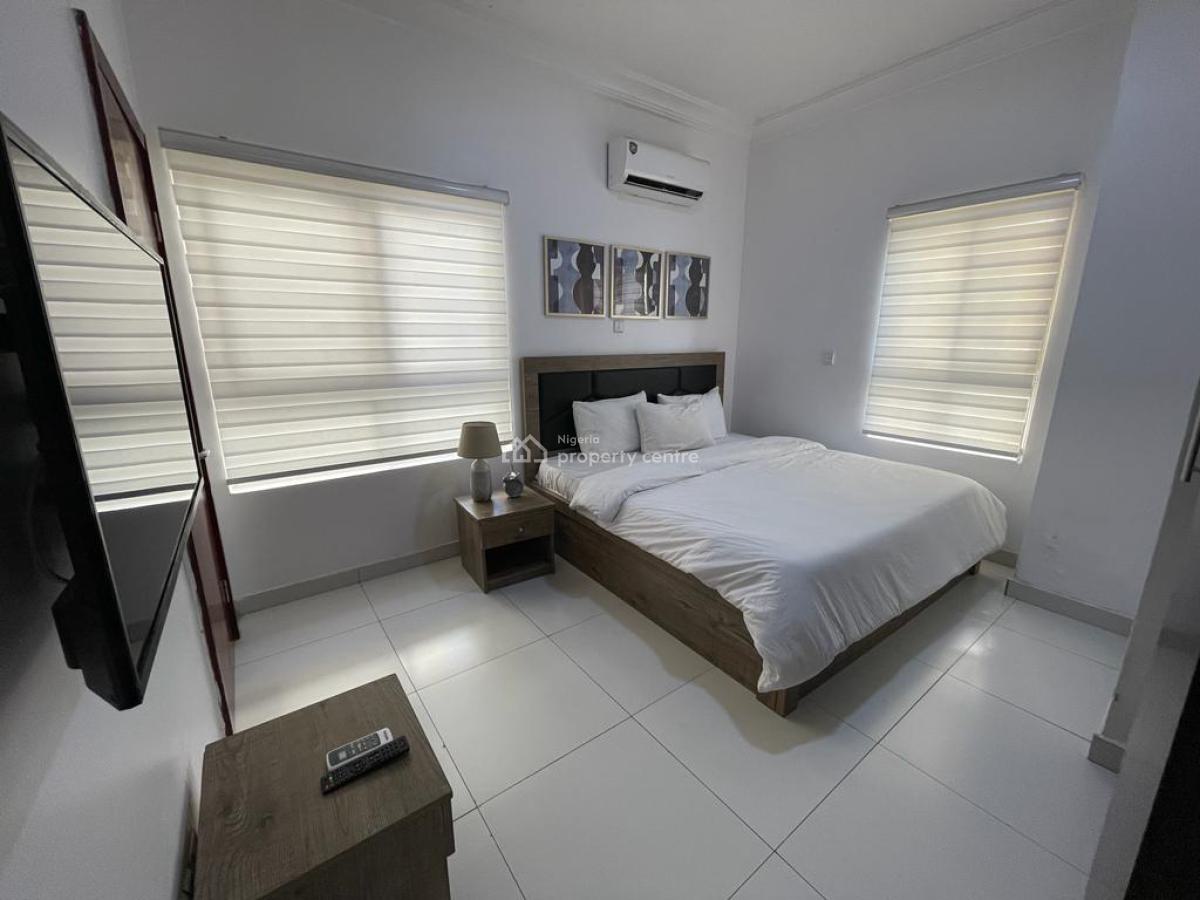 Luxury 2 Bedrooms Apartment in a Serene Neighborhood, Olubunmi Owa Street, Lekki Phase 1, Lekki, Lagos, Flat / Apartment Short Let