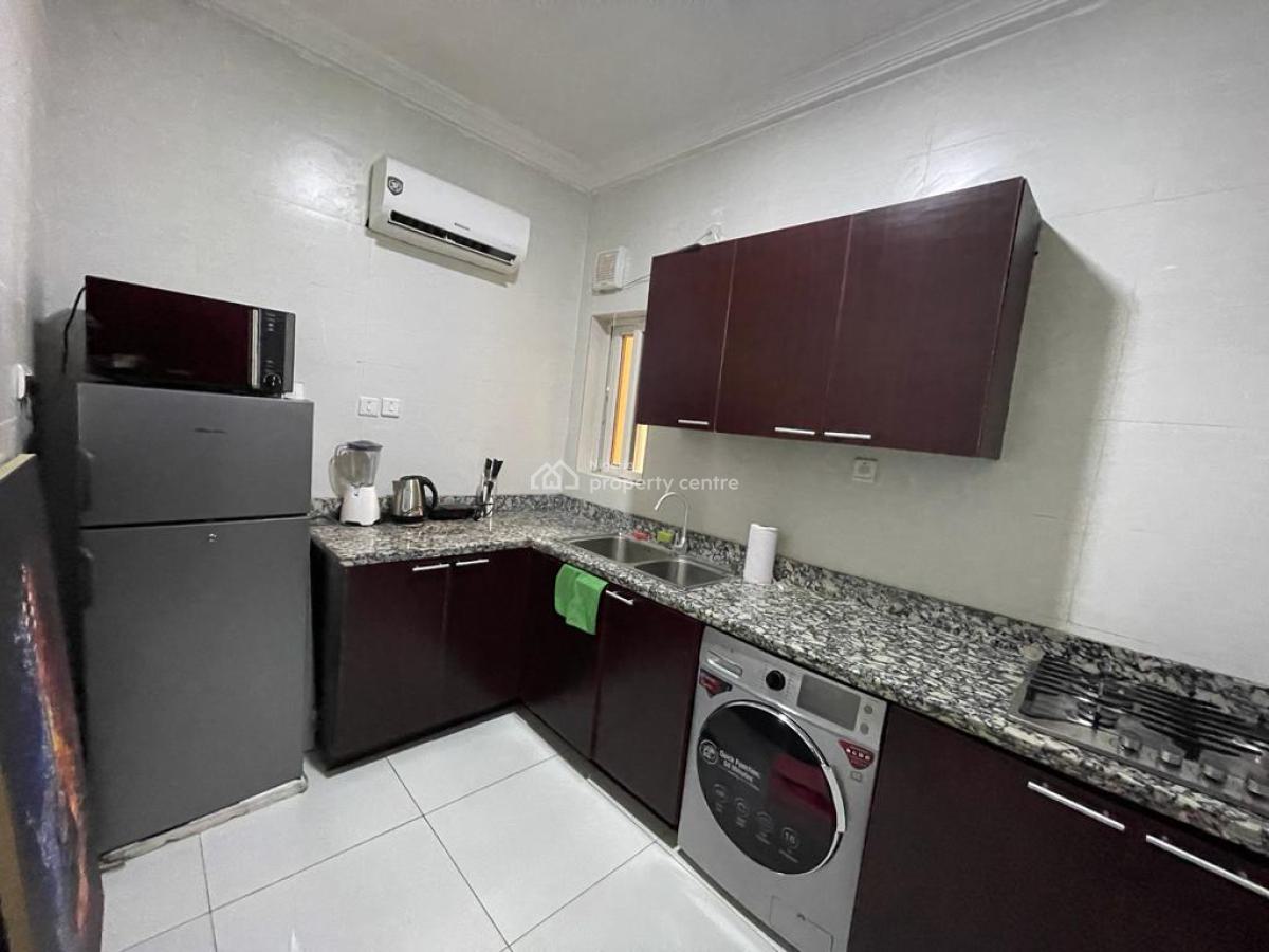Luxury 2 Bedrooms Apartment in a Serene Neighborhood, Olubunmi Owa Street, Lekki Phase 1, Lekki, Lagos, Flat / Apartment Short Let
