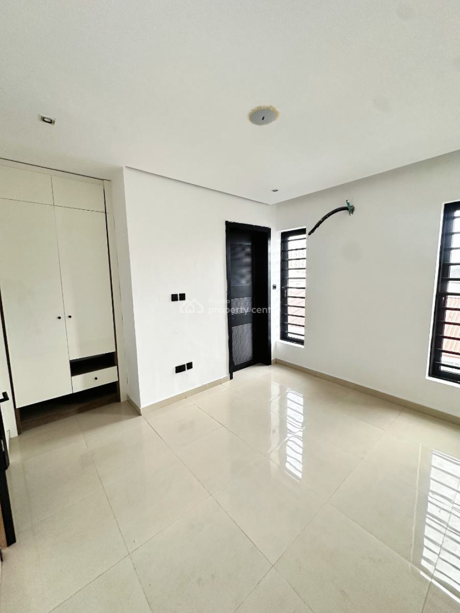Luxurious 3-bedroom Apartment, Lekki Phase 1, Lekki, Lagos, Flat / Apartment for Sale