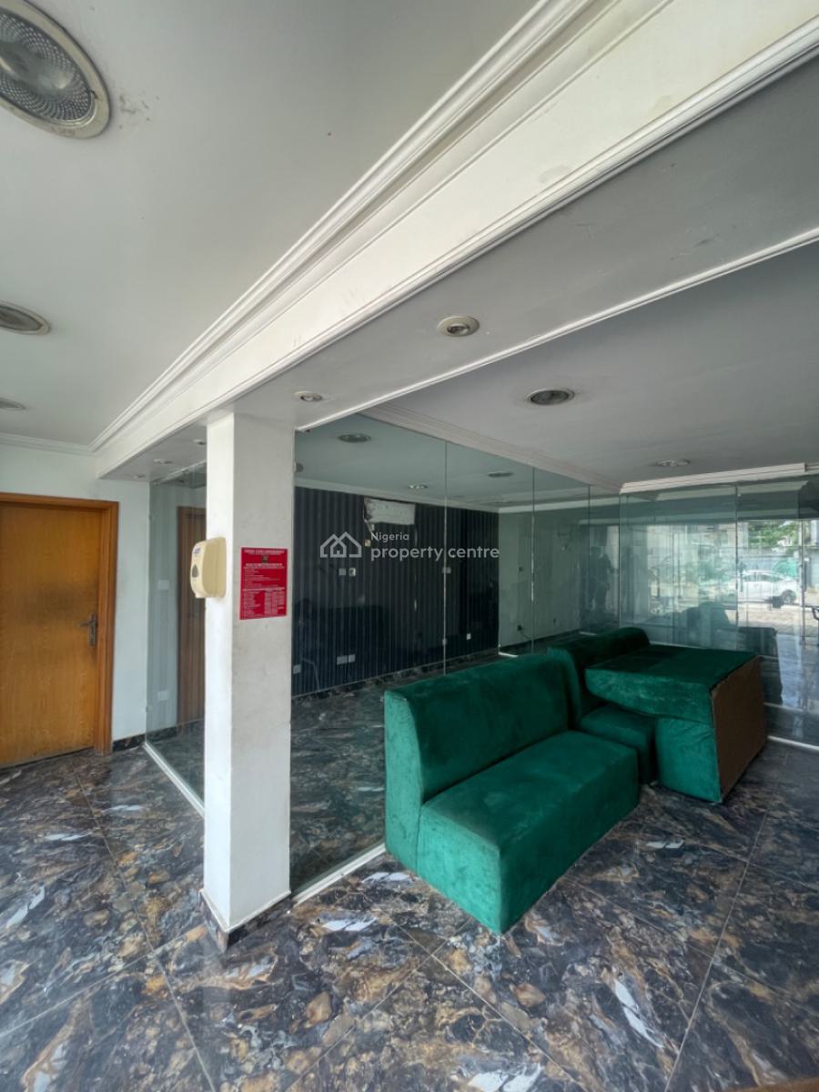 Well Maintained 4 Rooms, Victoria Island (vi), Lagos, Commercial Property for Rent