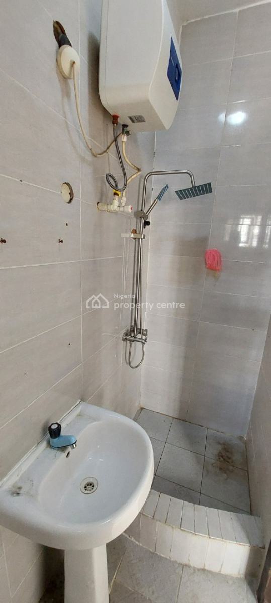 Newly Renovated Room & Parlour, Osapa, Lekki, Lagos, Mini Flat (room and Parlour) for Rent