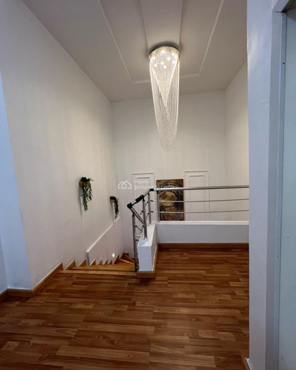 Elegant 4 Bedroom Apartment in a Beautiful Neighborhood, Chevron Drive ,, Lekki Phase 2, Lekki, Lagos, House Short Let